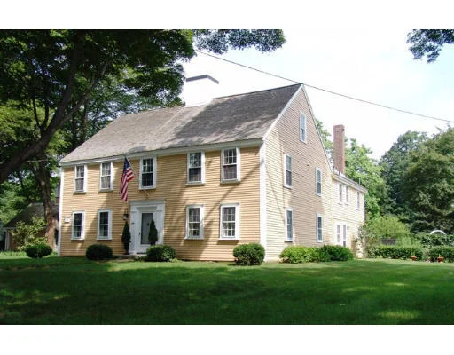 Unit for sale at 44 Pleasant Street, Hingham, MA 02043