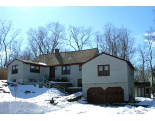Unit for sale at 18 Schooner Ridge, Marblehead, MA 01945