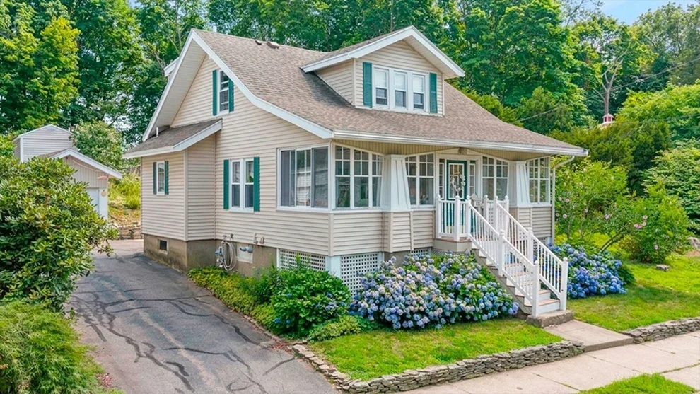 Unit for sale at 13 Pickman Rd, Salem, MA 01970
