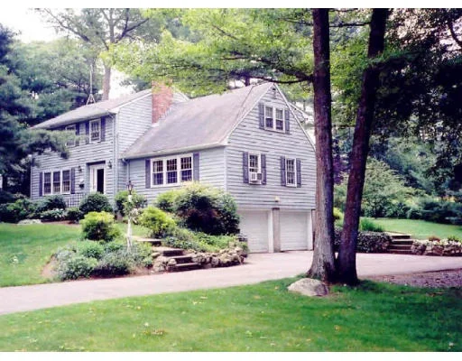Unit for sale at 22 Pioneer Rd, Hingham, MA 02043
