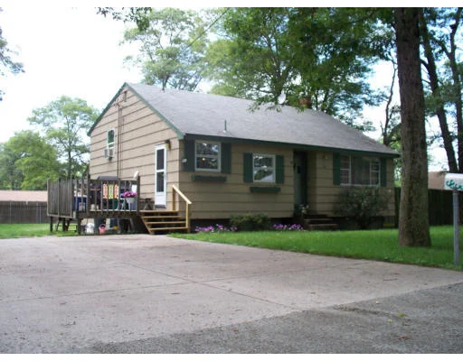 Unit for sale at 565 East St, Brockton, MA 02302