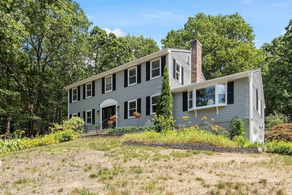 Unit for sale at 16 Birch Dr, Sterling, MA 01564