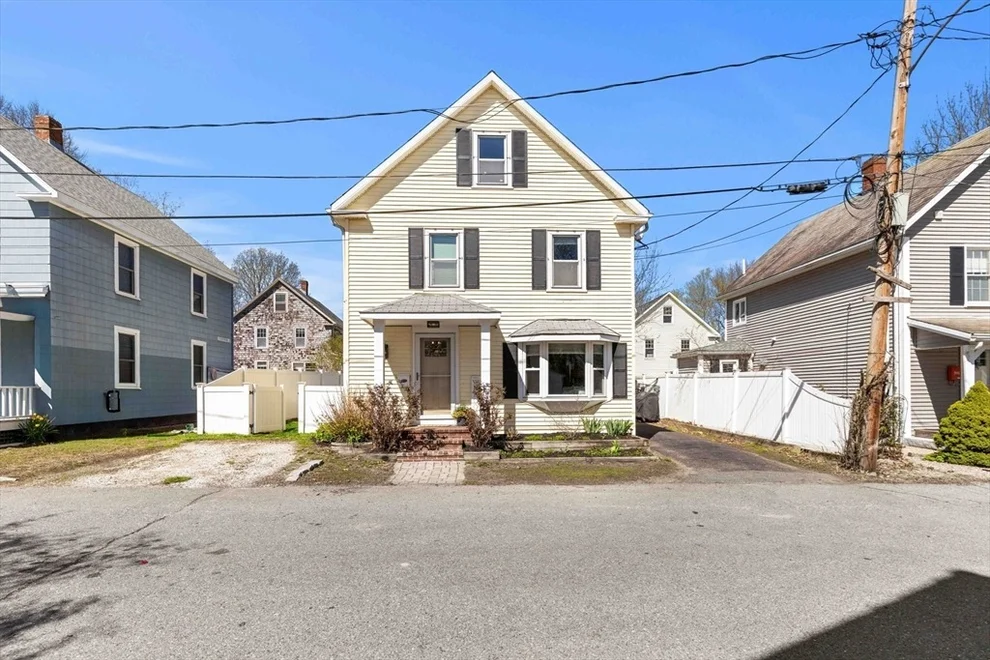 Unit for sale at 4 6th St, Ipswich, MA 01938