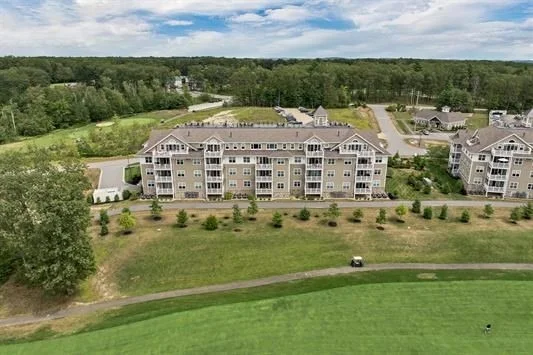 Unit for sale at 7 Longview Dr, Atkinson, NH 03811