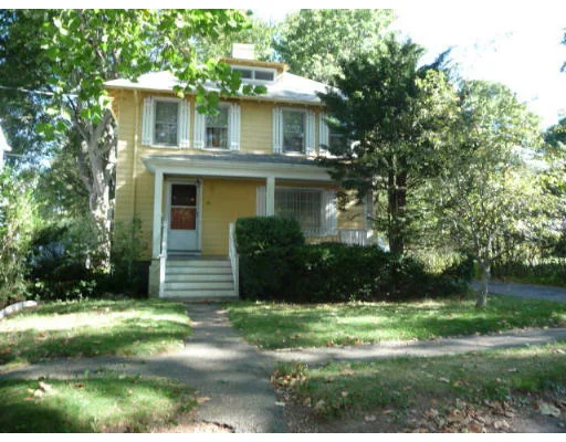 Unit for sale at 30 Farmcrest Ave, Lexington, MA 02421