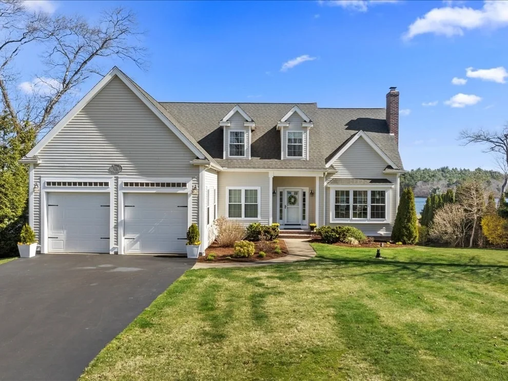 Unit for sale at 176 Black Cat Rd, Plymouth, MA 02360