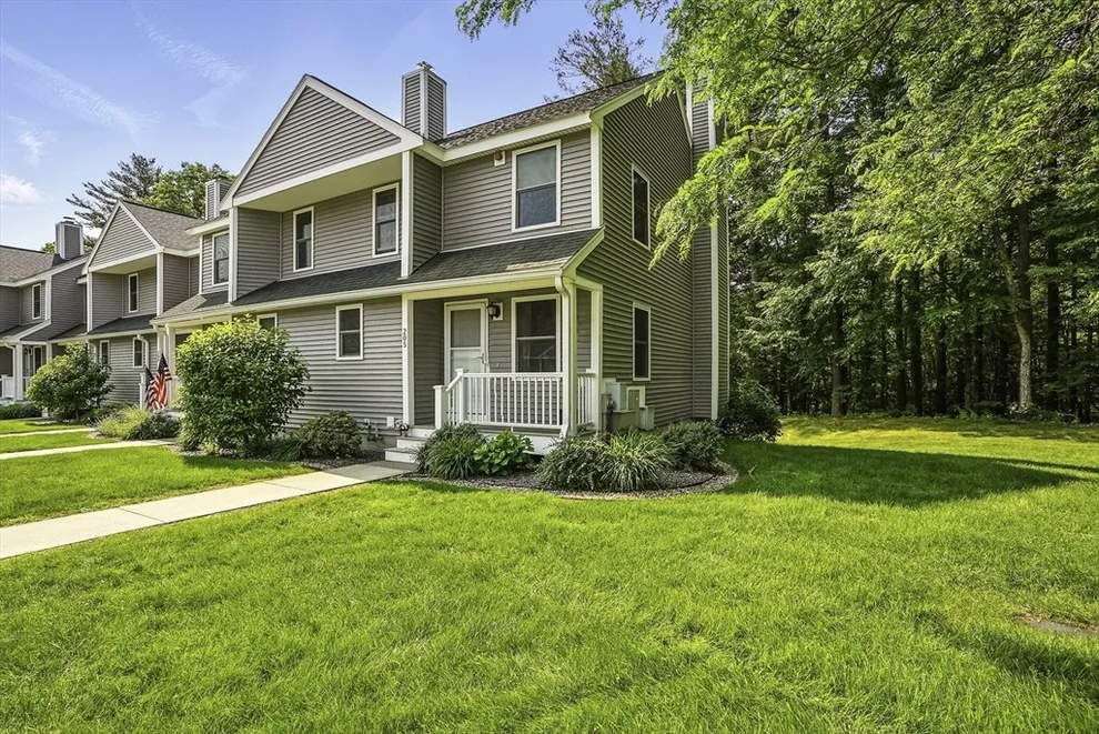 Unit for sale at 205 Bayberry Hill Ln, Leominster, MA 01453