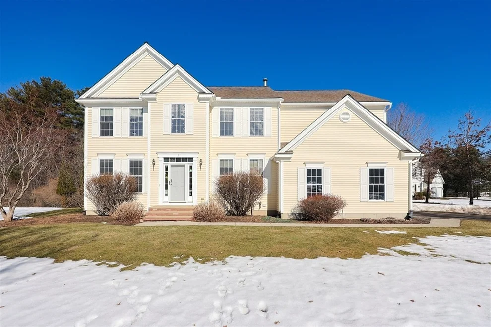 Unit for sale at 1 Honeysuckle Cir, Hopkinton, MA 01748