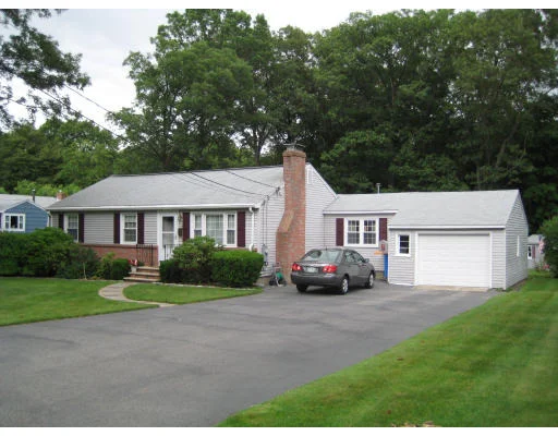 Unit for sale at 48 Fletcher Rd, Woburn, MA 01801