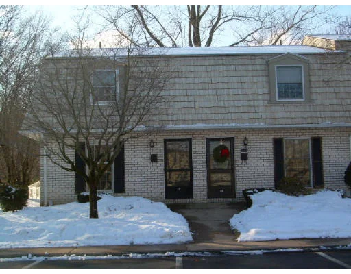 Unit for sale at 17 Plantation Dr, Agawam, MA 01001