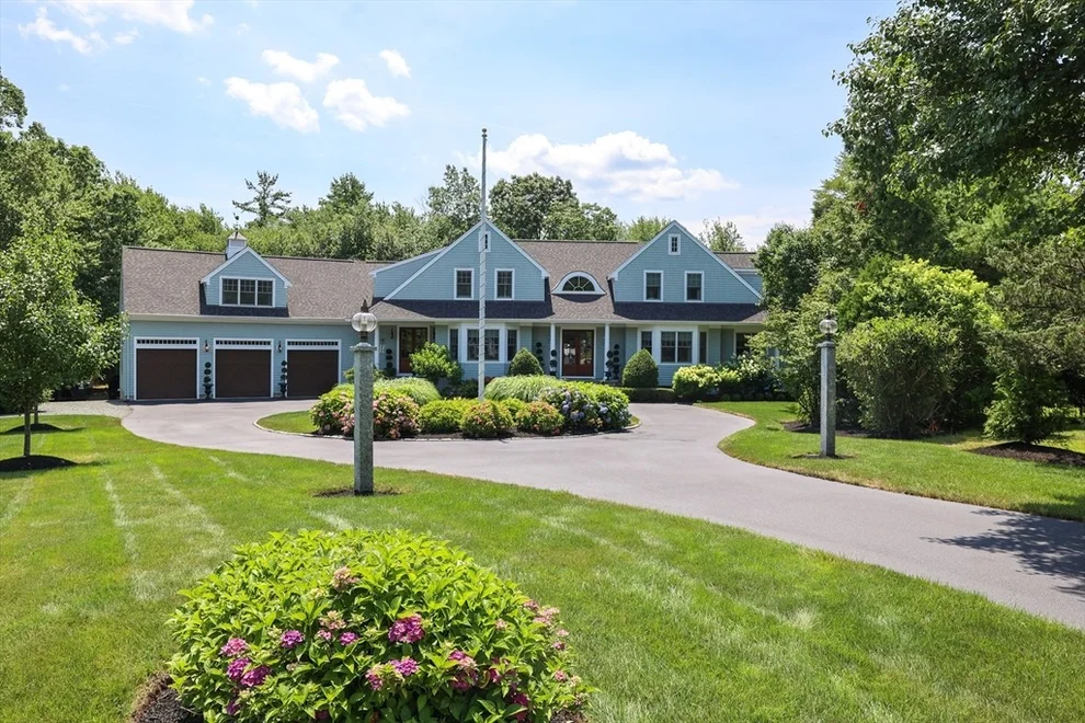 Unit for sale at 67 Ox Pasture Ln, Cohasset, MA 02025