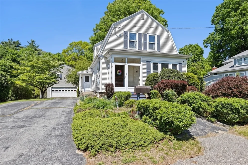 Unit for sale at 7 Warren Ave, Middleboro, MA 02346