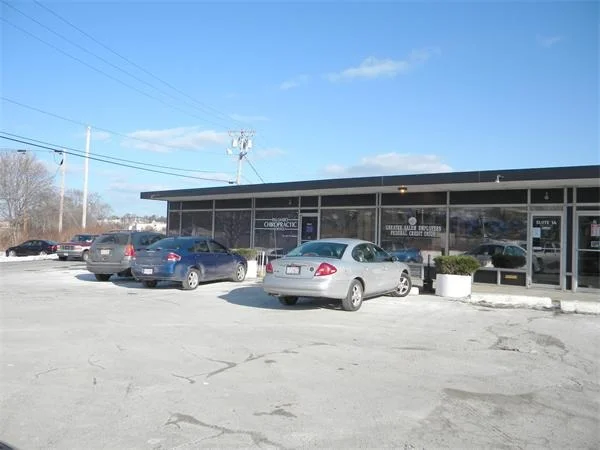 Unit for sale at 10 Colonial Road, Salem, MA 01970