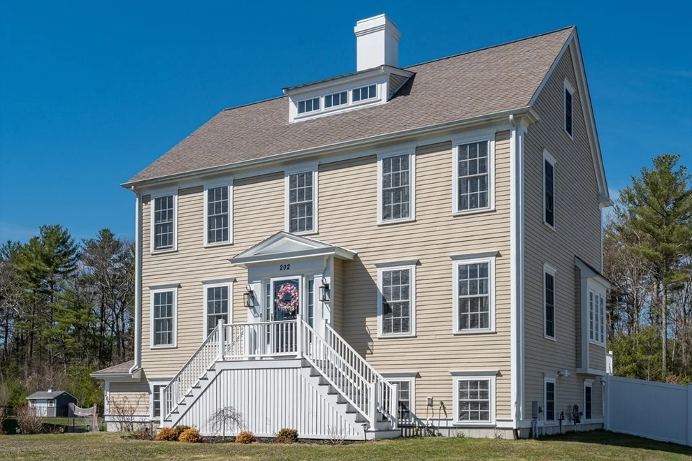 Unit for sale at 202 Jean Carol Rd, Abington, MA 02351