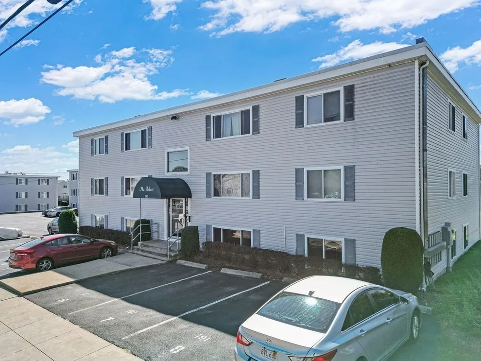 Unit for sale at 191 Glasgow St, Fall River, MA 02721