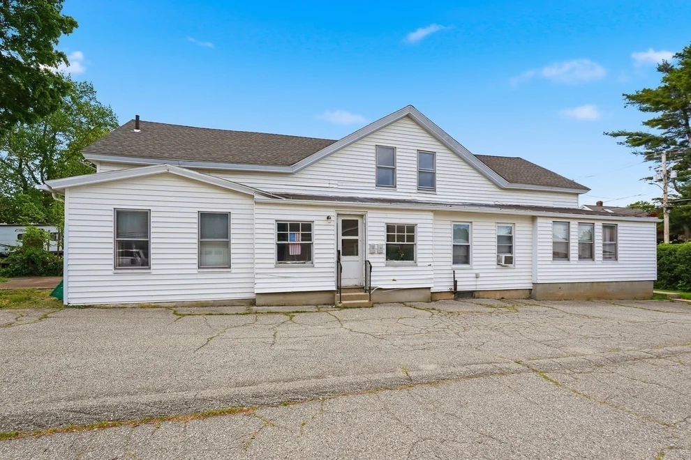 Unit for sale at 7 Slater, Webster, MA 01570