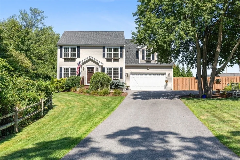 Unit for sale at 380 N Wheaton Ave, Seekonk, MA 02771