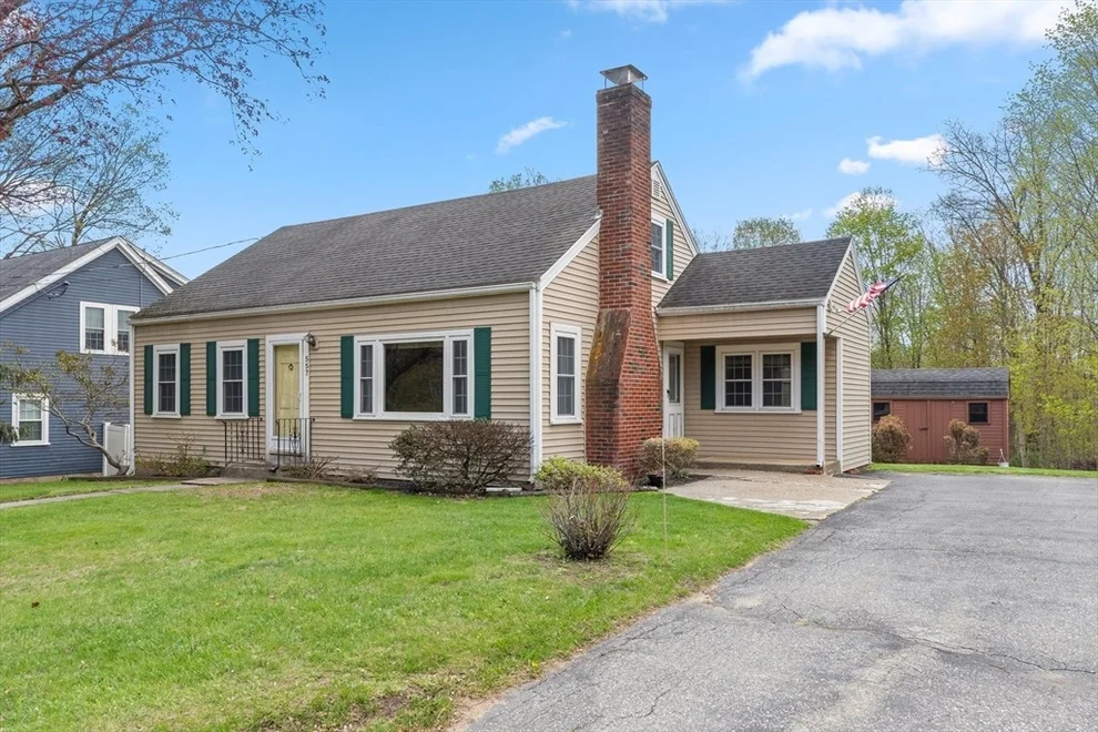 Unit for sale at 557 Main St, West Newbury, MA 01985