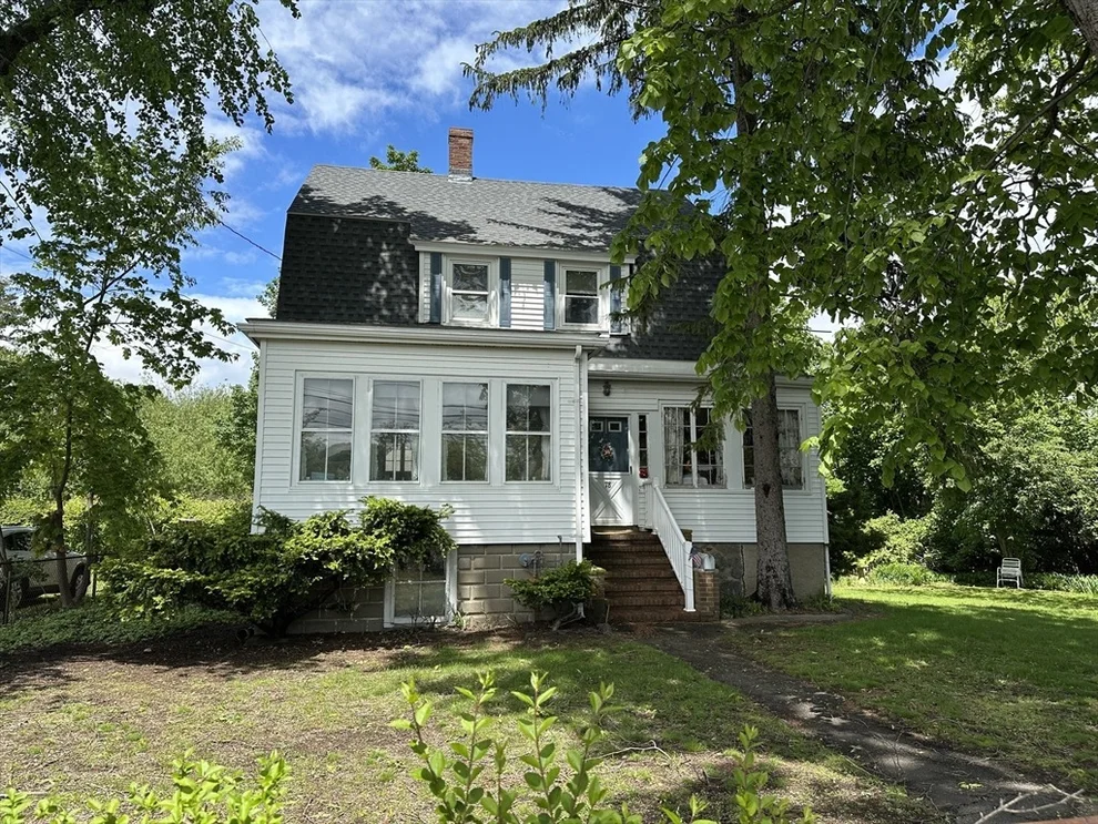 Unit for sale at 78 Flash Rd, Nahant, MA 01908