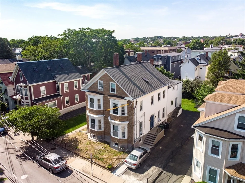 Unit for sale at 15-17 Oak St, Somerville, MA 02143