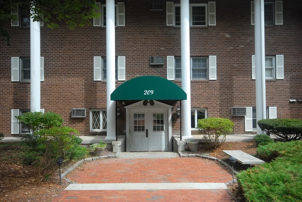 Unit for sale at 209 Great Rd, Acton, MA 01720