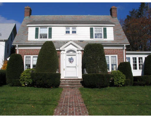 Unit for sale at 27 Church Street, Milford, MA 01757