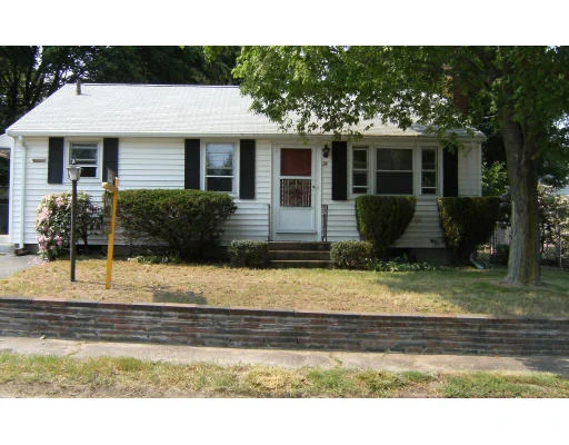 Unit for sale at 24 Orchard St, Braintree, MA 02184