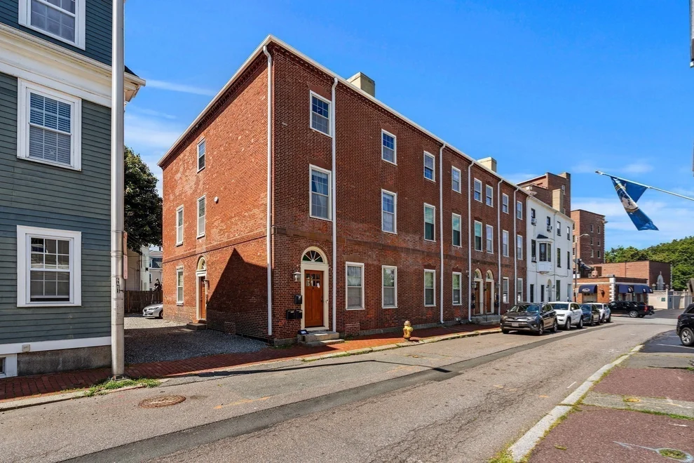 Unit for sale at 10 Union Street, Salem, MA 01970