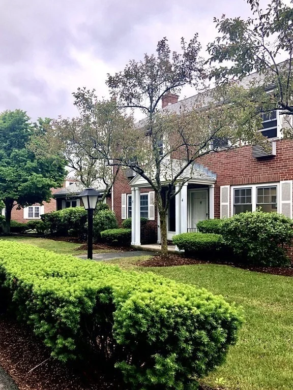 Unit for sale at 4 Emerson Gardens Rd, Lexington, MA 02420