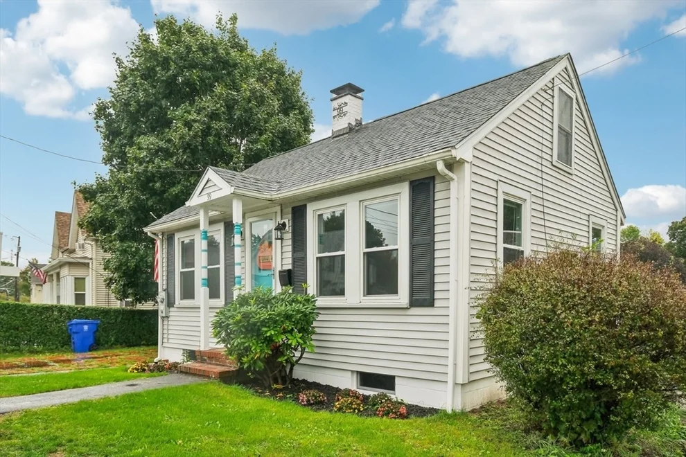Unit for sale at 99 Summer St, Taunton, MA 02780