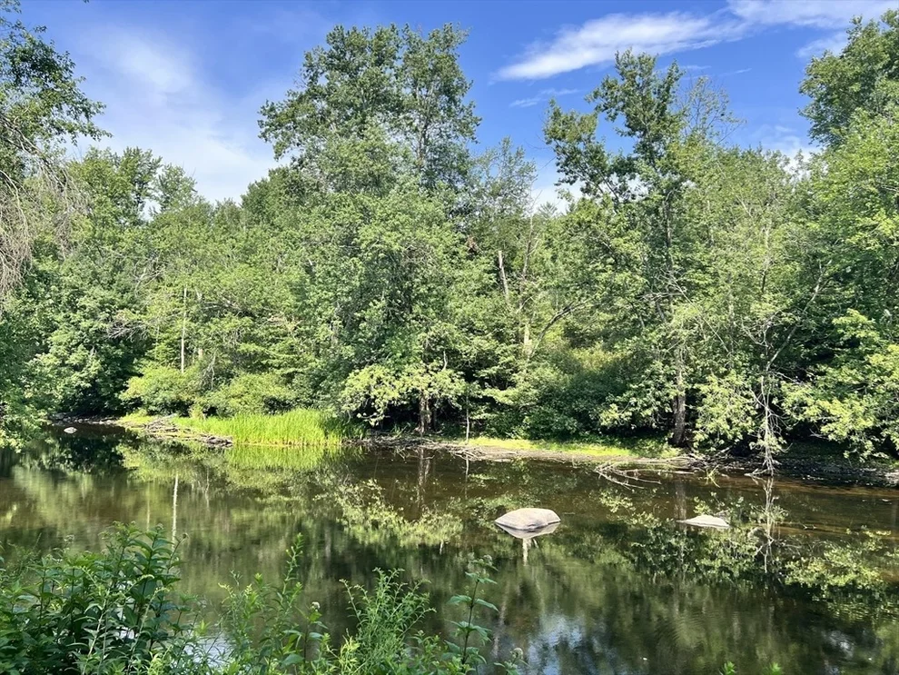 Unit for sale at 39 Winslow Street, Concord, MA 01742