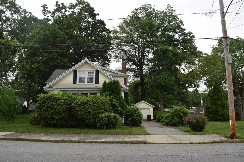 Unit for sale at 959 Ray St, Fall River, MA 02720