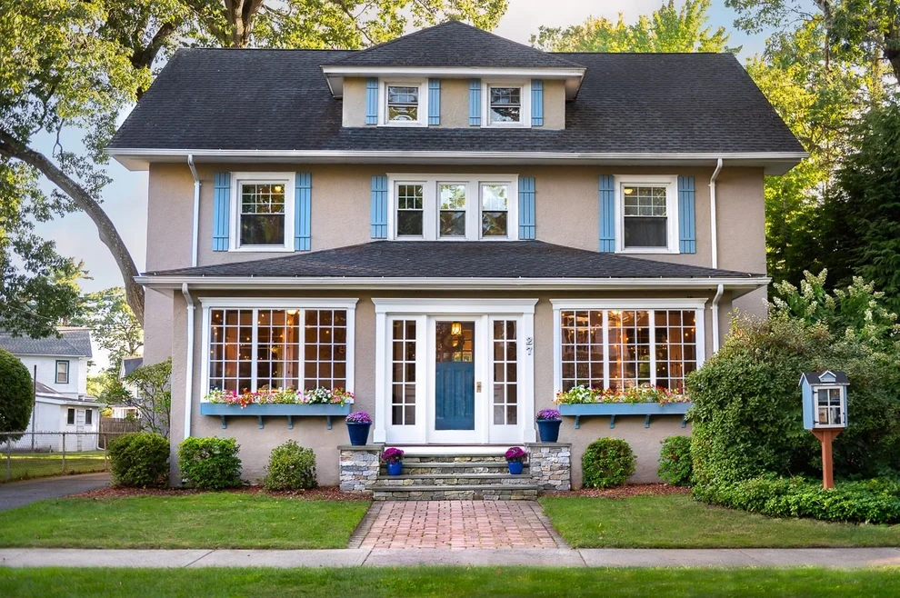 Unit for sale at 27 Fernleaf Ave, Longmeadow, MA 01106