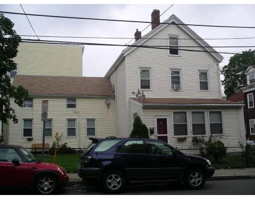 Unit for sale at 25 - 27 Mount Vernon St, Somerville, MA 02145