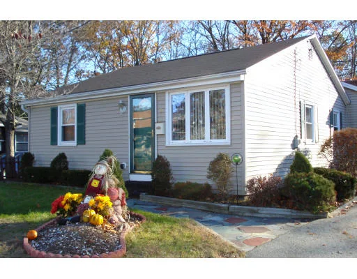 Unit for sale at 9 Garrity Street, Chicopee, MA 01020