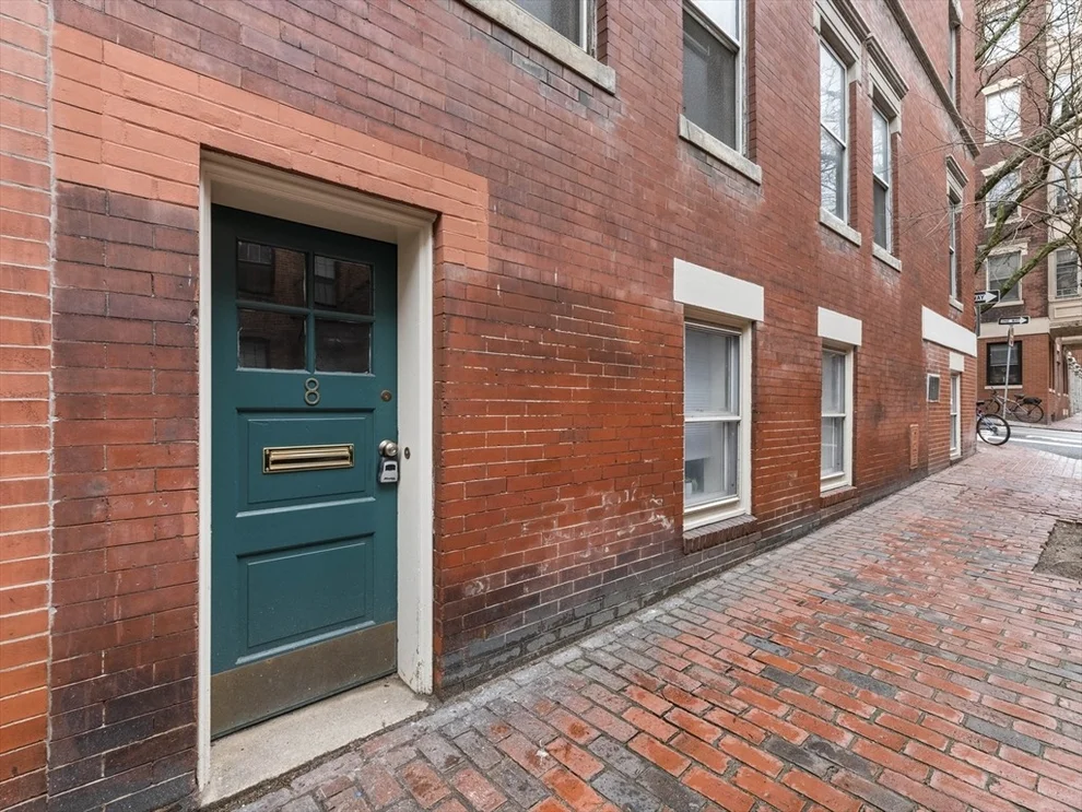Unit for sale at 8 Phillips, Boston, MA 02114