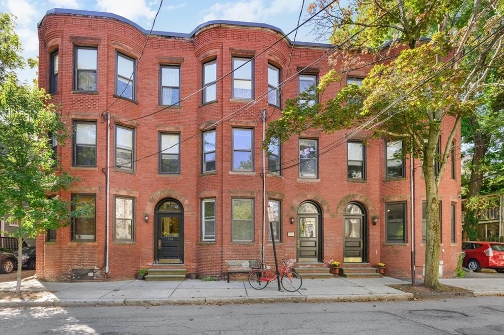 Unit for sale at 120 Brook St, Brookline, MA 02446