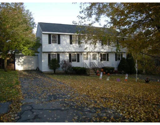 Unit for sale at 46 Glen Meadow Rd, Haverhill, MA 01835