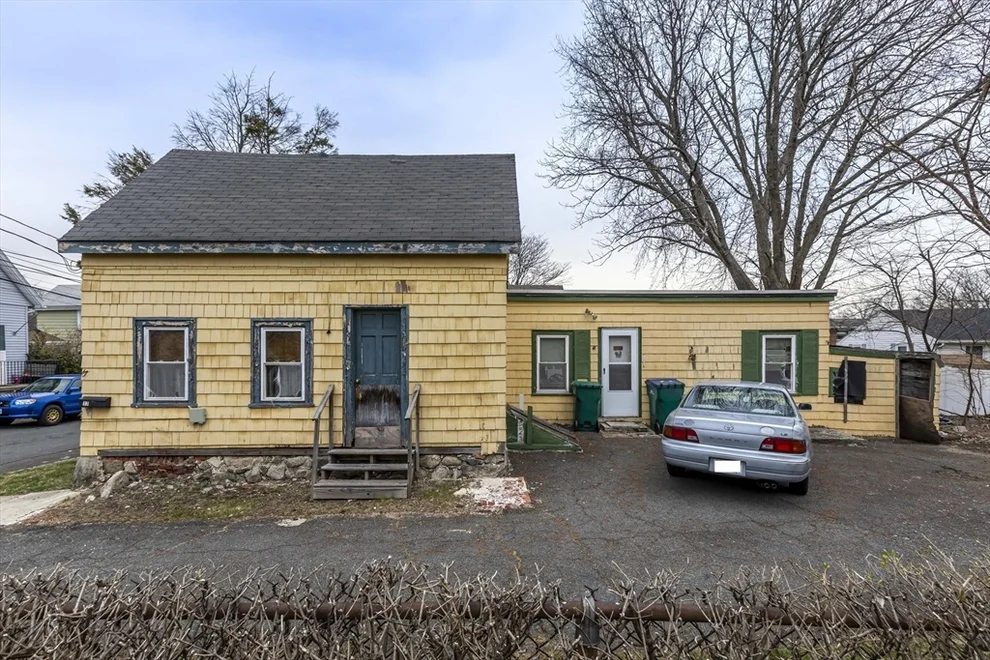 Unit for sale at 17 Lummus Court, Lynn, MA 01904
