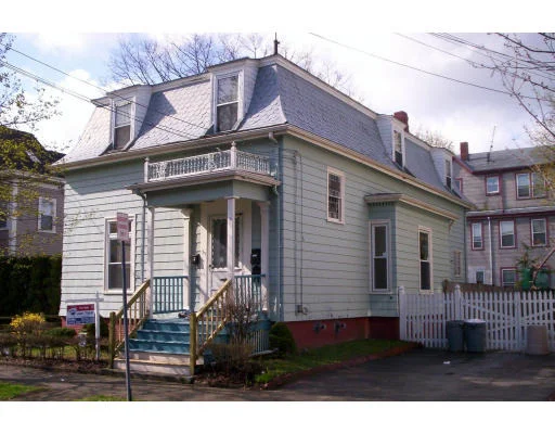 Unit for sale at 39 Cherry St, Lynn, MA 01902