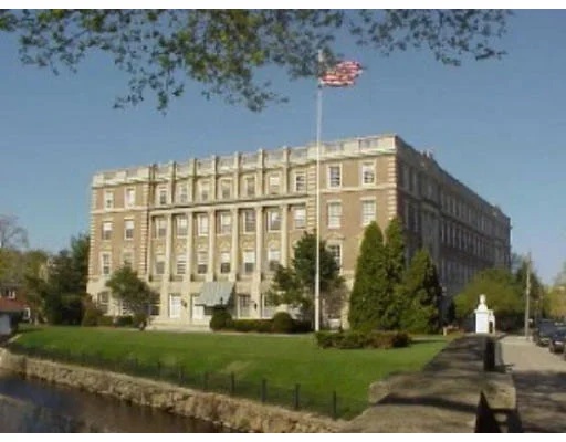 Unit for sale at 16 Balmoral St, Andover, MA 01810