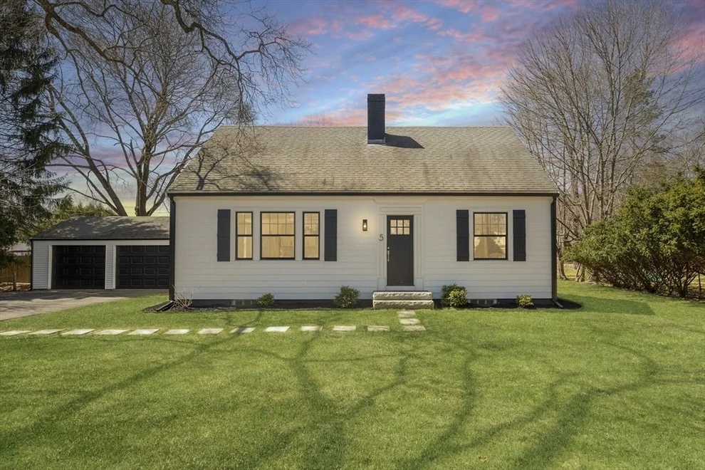 Unit for sale at 5 Howard Street, Wenham, MA 01984