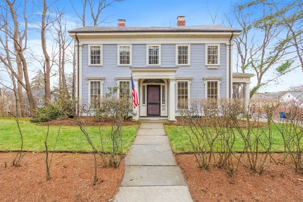 Unit for sale at 490 Pleasant St, Belmont, MA 02478