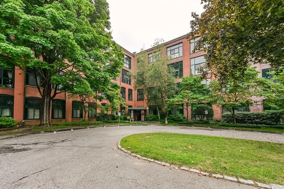 Unit for sale at 150 Rumford Ave, Mansfield, MA 02048