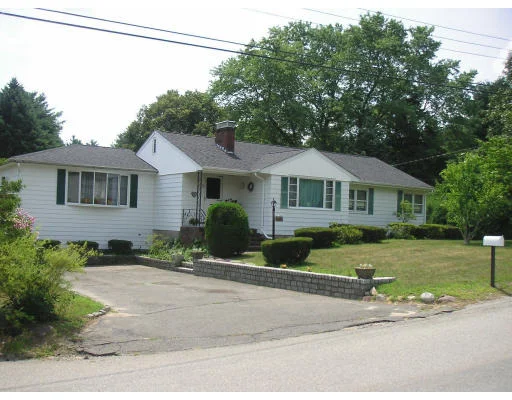 Unit for sale at 30 Autumn Cir, Canton, MA 02021