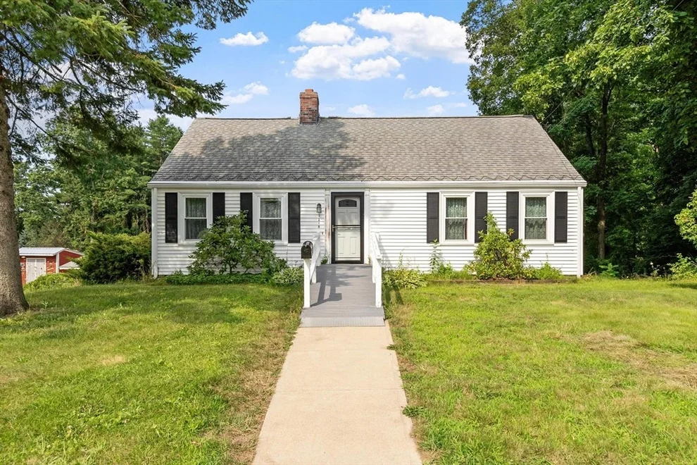 Unit for sale at 1218 Main St, Leominster, MA 01453