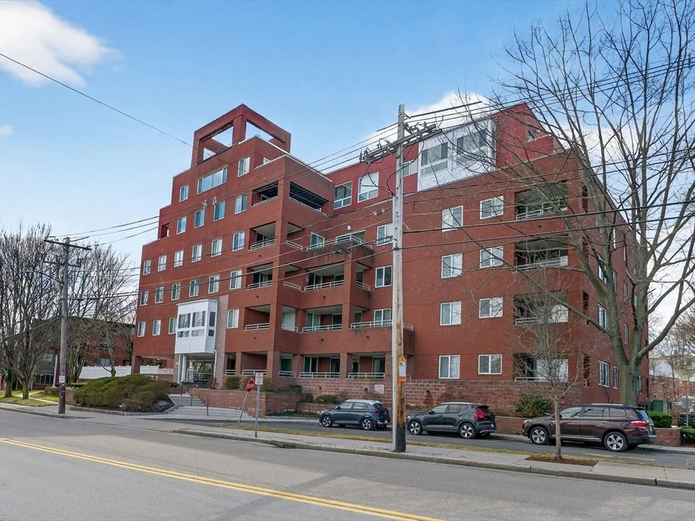 Unit for sale at 50 Watertown St, Watertown, MA 02472