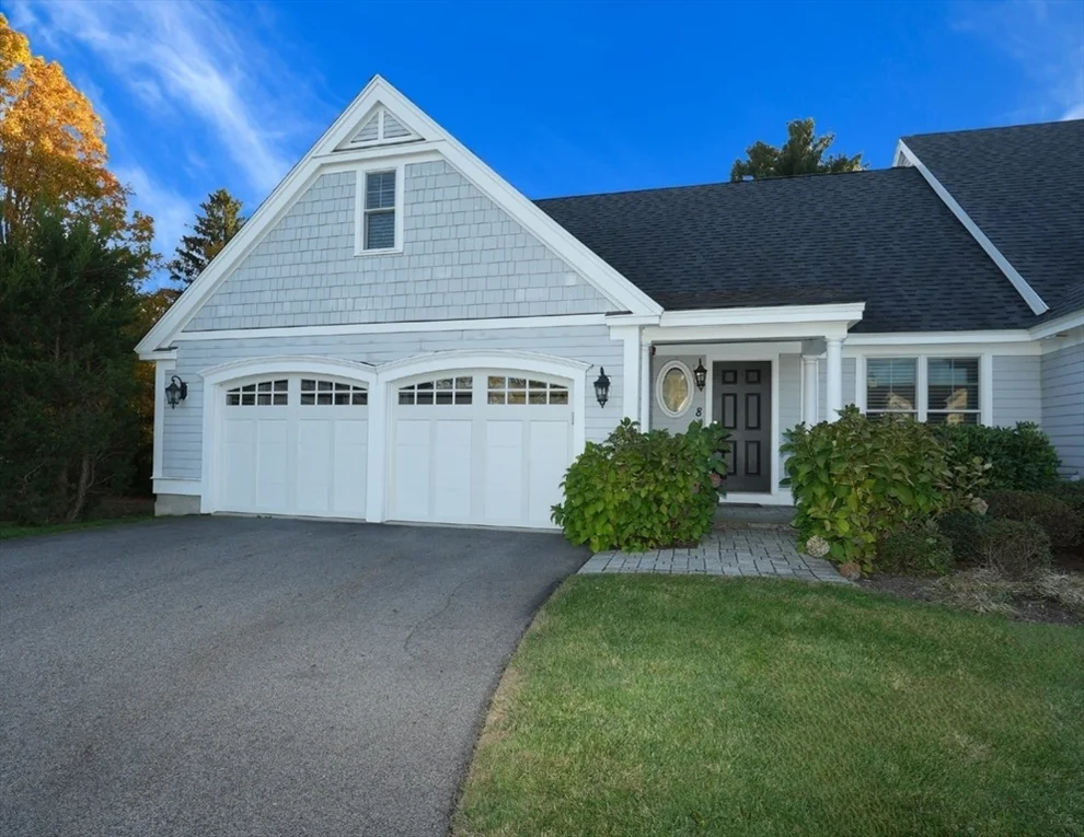 Unit for sale at 8 Stagecoach Circle, Westborough, MA 01581