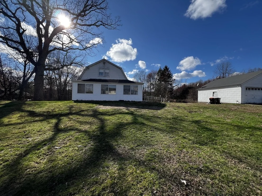 Unit for sale at 534 S West St, Agawam, MA 01030