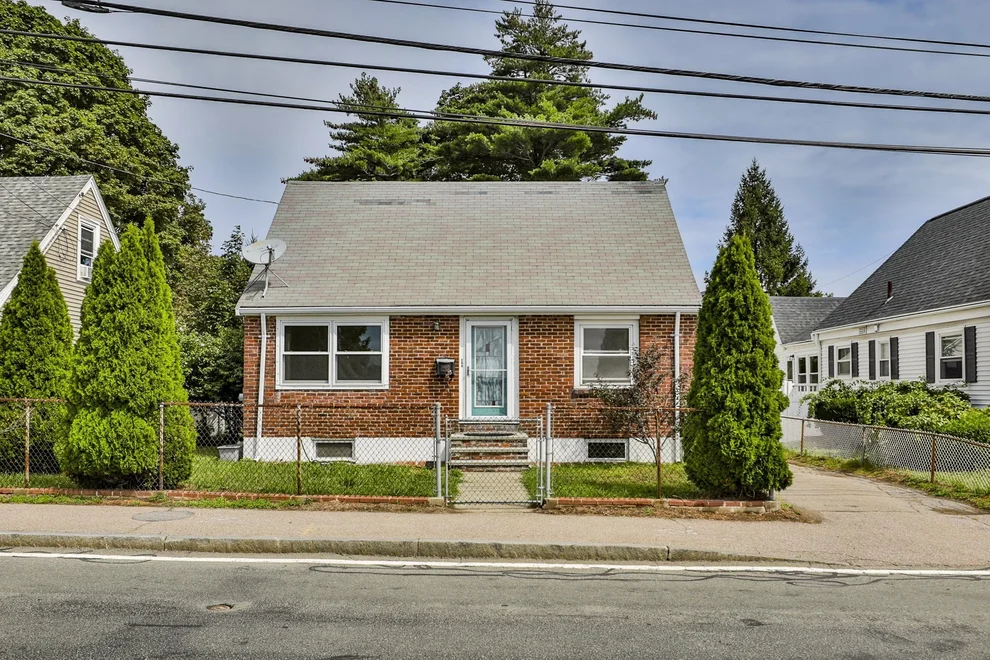 Unit for sale at 244 Palmer St, Quincy, MA 02169